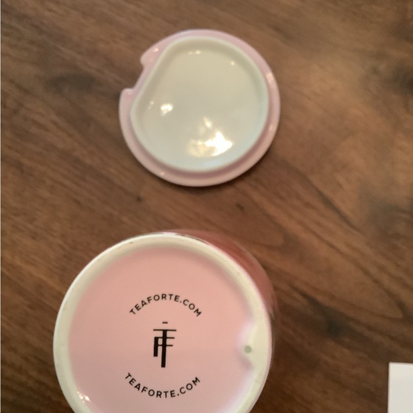 BNWOT Tea forte Floral Pink Ceramic Tea Mug with Lid - Picture 6 of 8